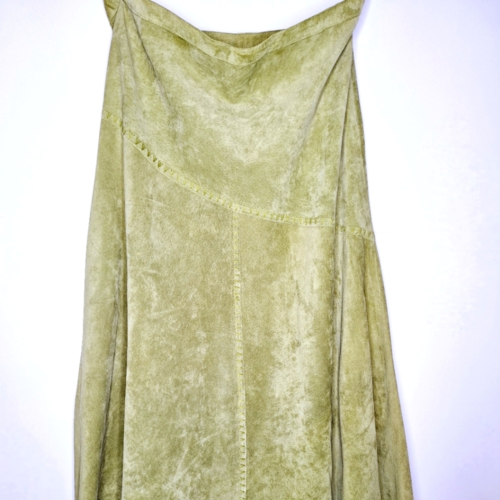 Vtg.Think Tank brand"The Bohemian in Suede"Apple green asymmetrical suede skirt